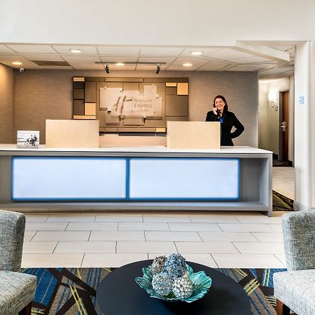 فندق وأجنحة هوليداي إن إكسبريس شارلوت أربت بلمونت Belmont المظهر الخارجي الصورة